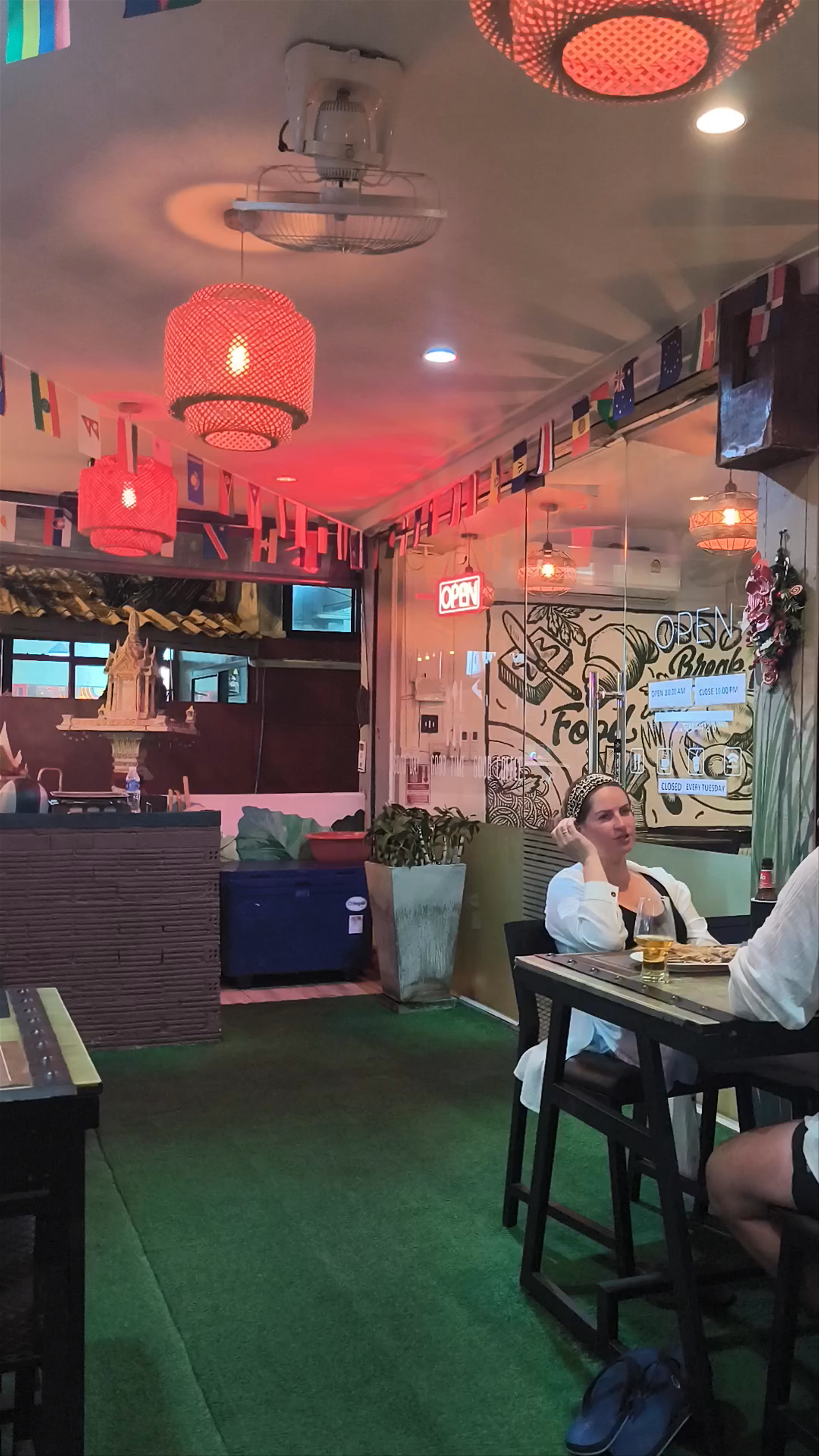 Friendly Restaurant 4289 Phang Muang Sai Kor