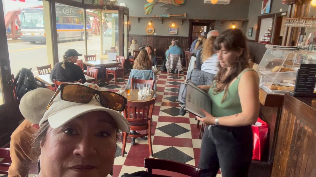 New York Cafe - Small cute cafe - Seafood Near Me - Ketchikan, Alaska