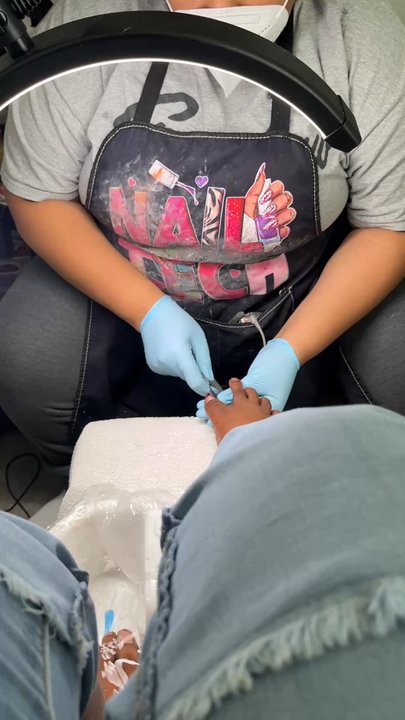 Bee-Bee Nails - Bee is starting my pedicure process - Nail Technicians Near Me