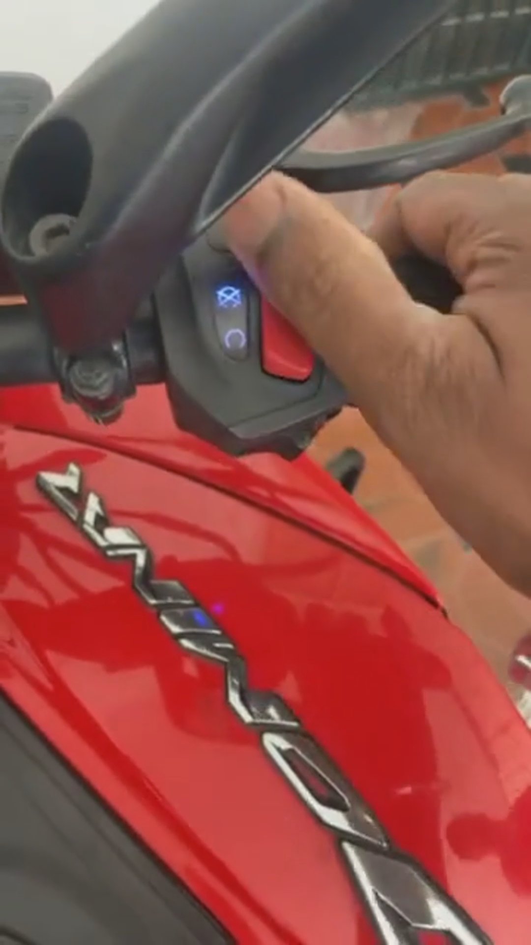 Walk-around video thumbnail