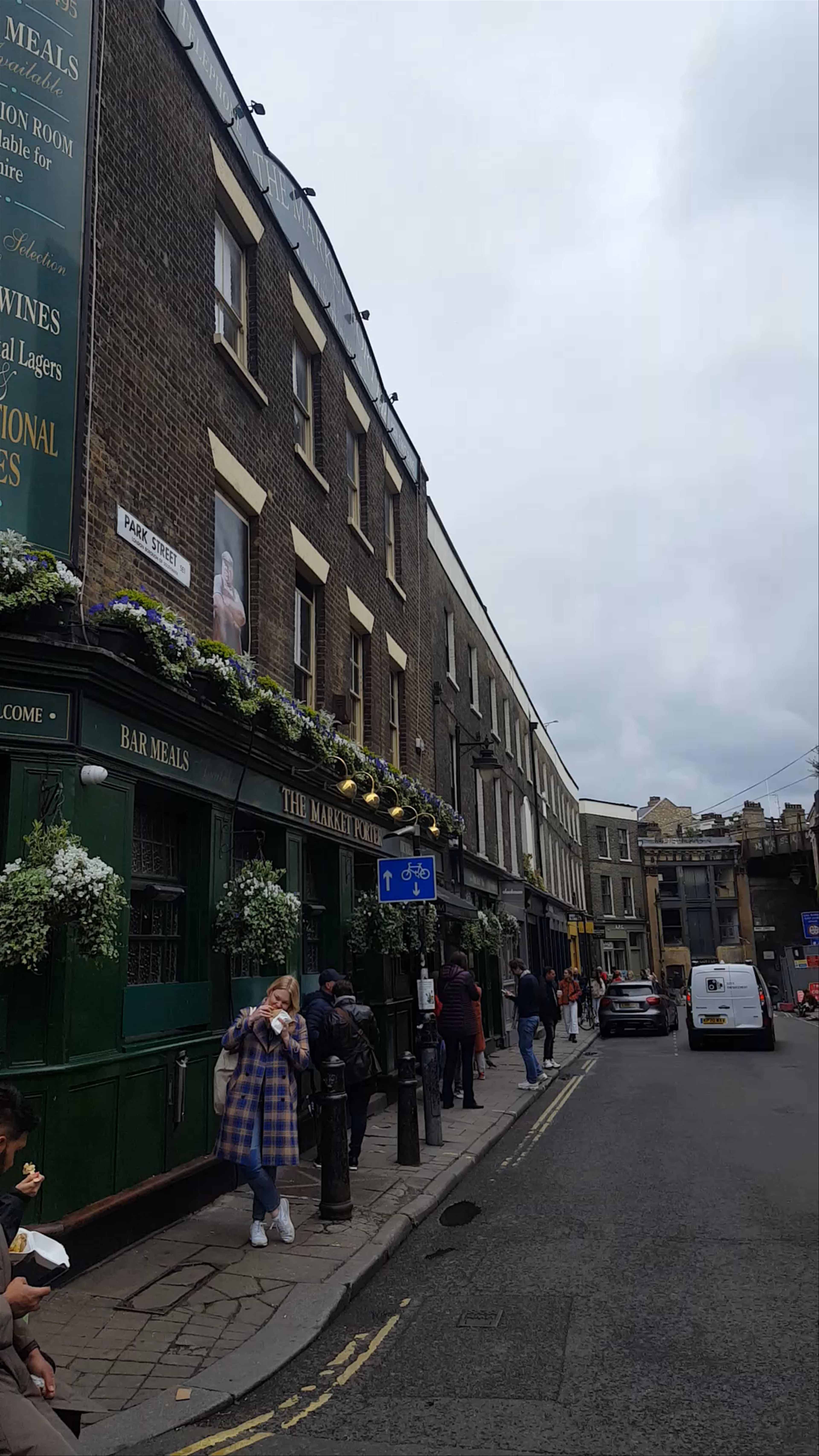 Borough Market and The Market Porter Pub: A Taste of London's Authentic Charm