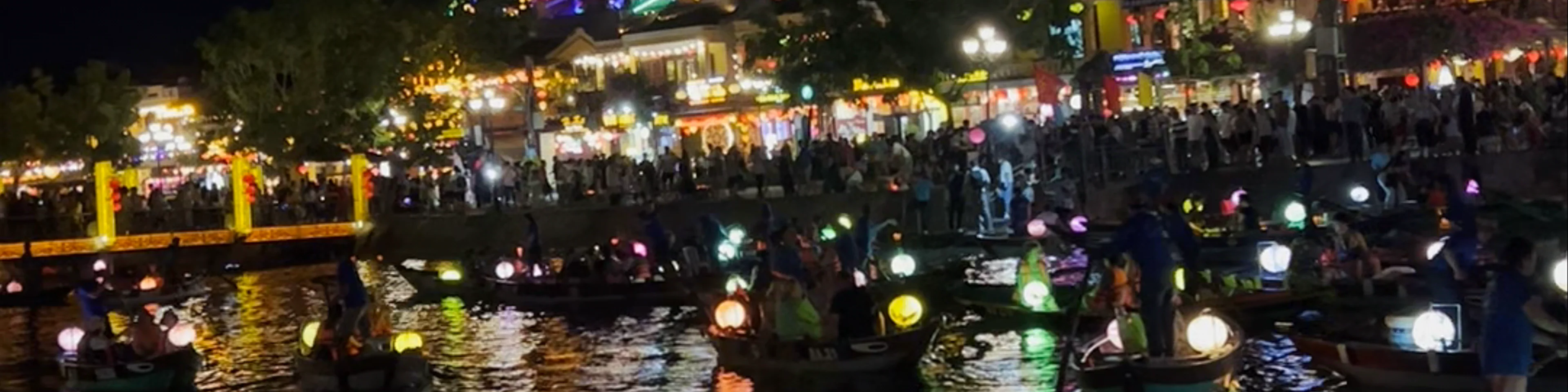 Hoi An Lantern Boat Tour ( 호이안 랜턴 보트 투어 )