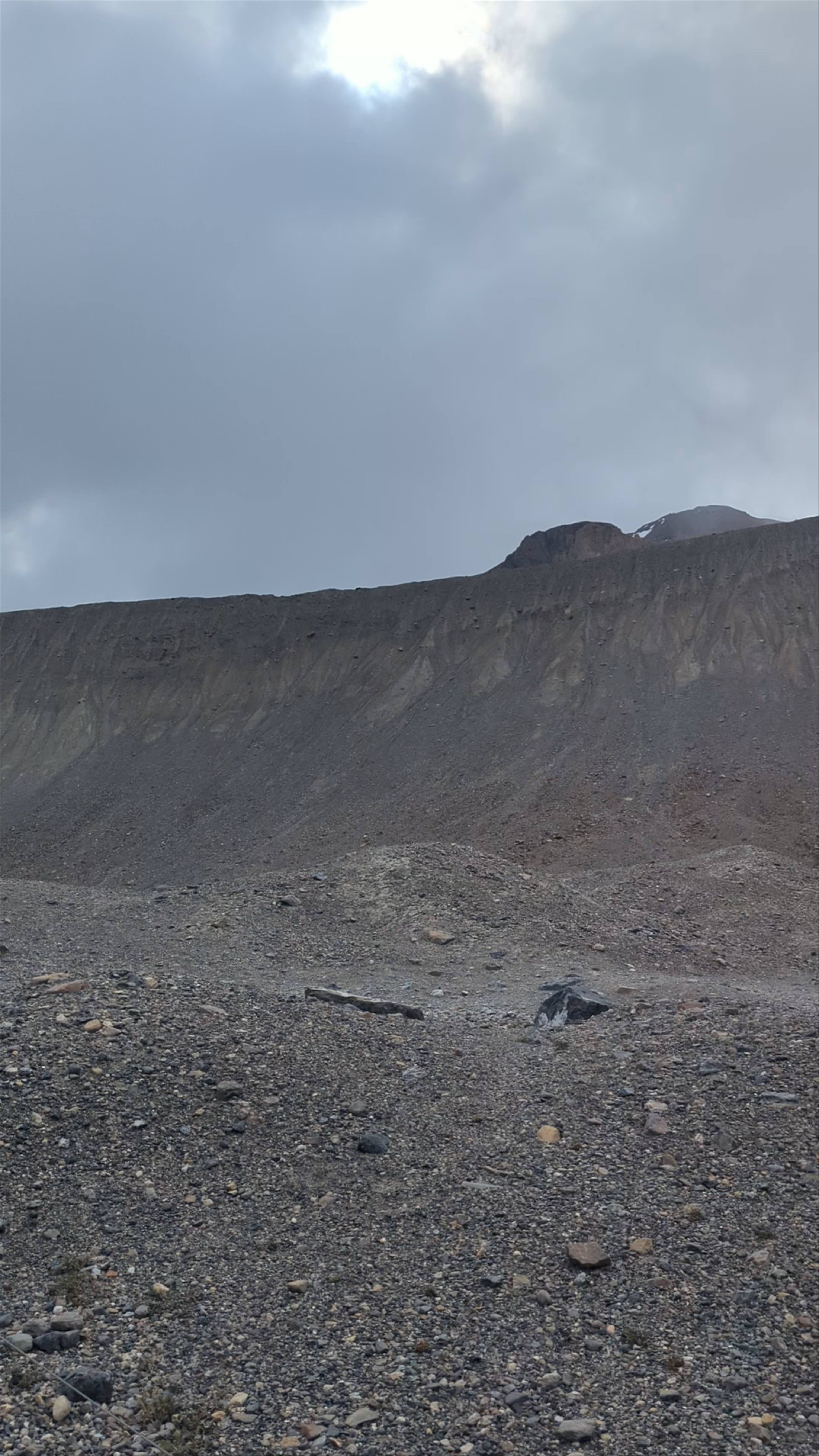 Athabasca Glacier: Awe-Inspiring Mountain Glacier in Alberta, Canada