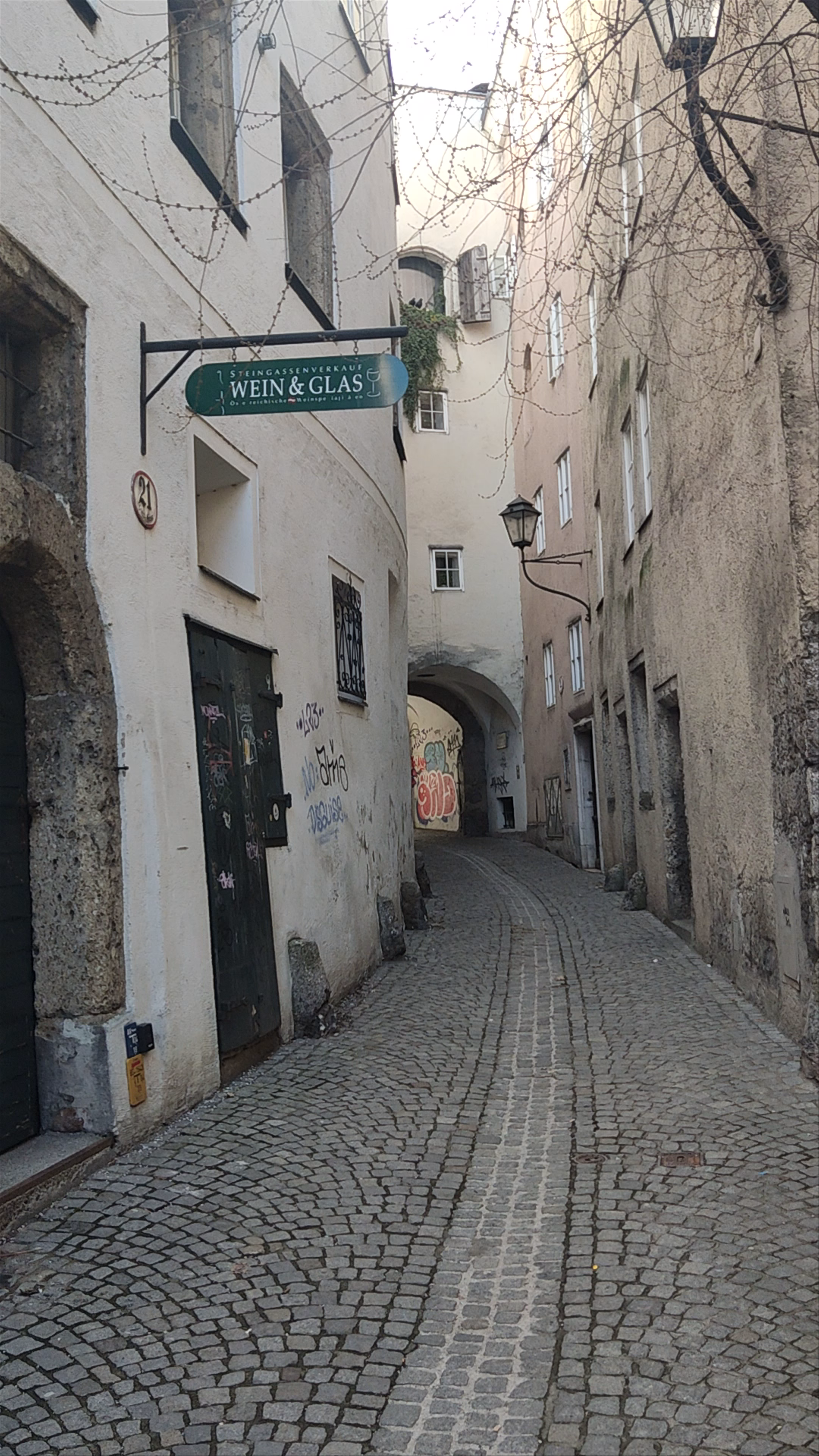 Hettwer Bastei in Salzburg: A Quiet Medieval Alley