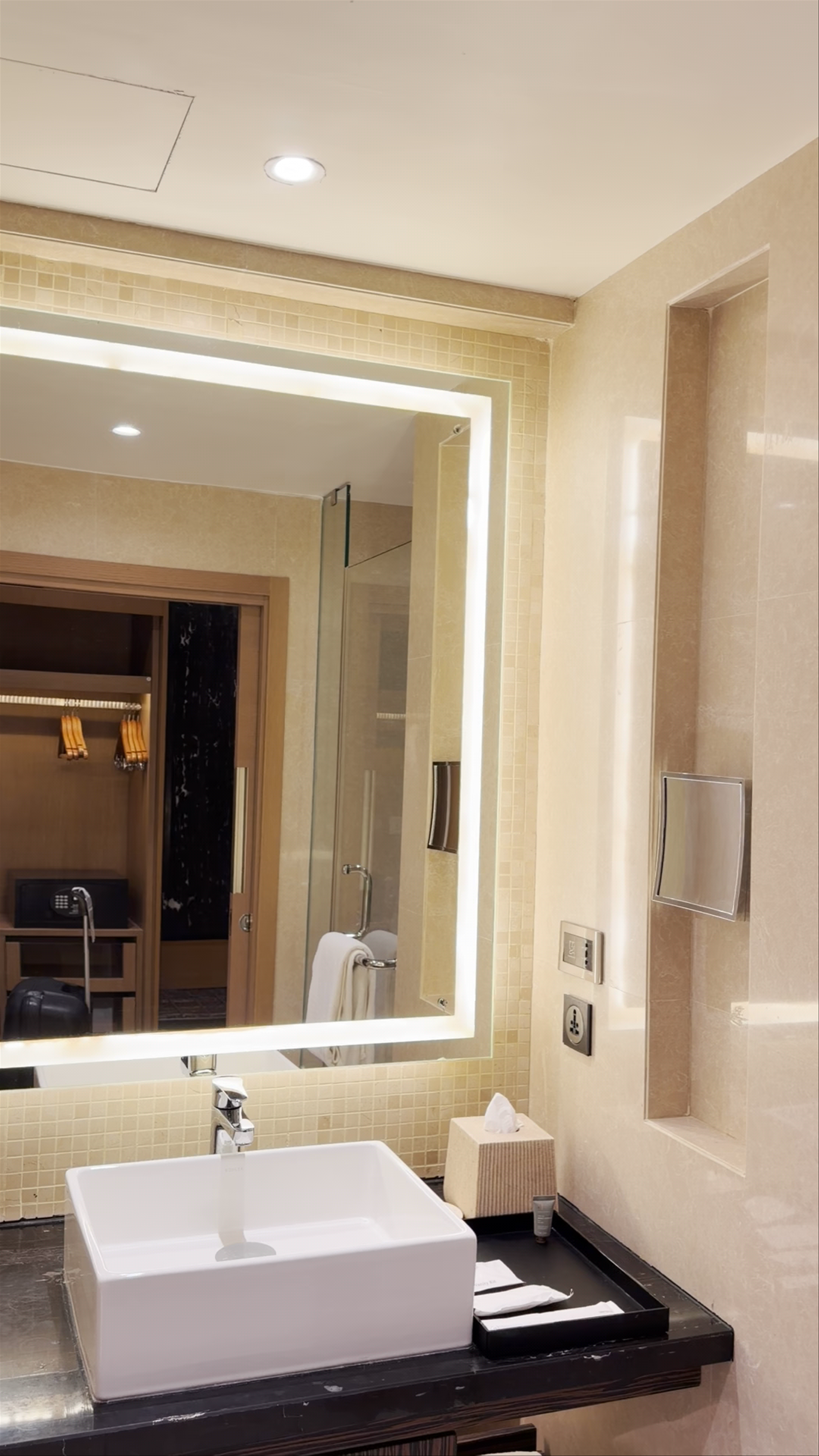 Sheraton Colombo Hotel