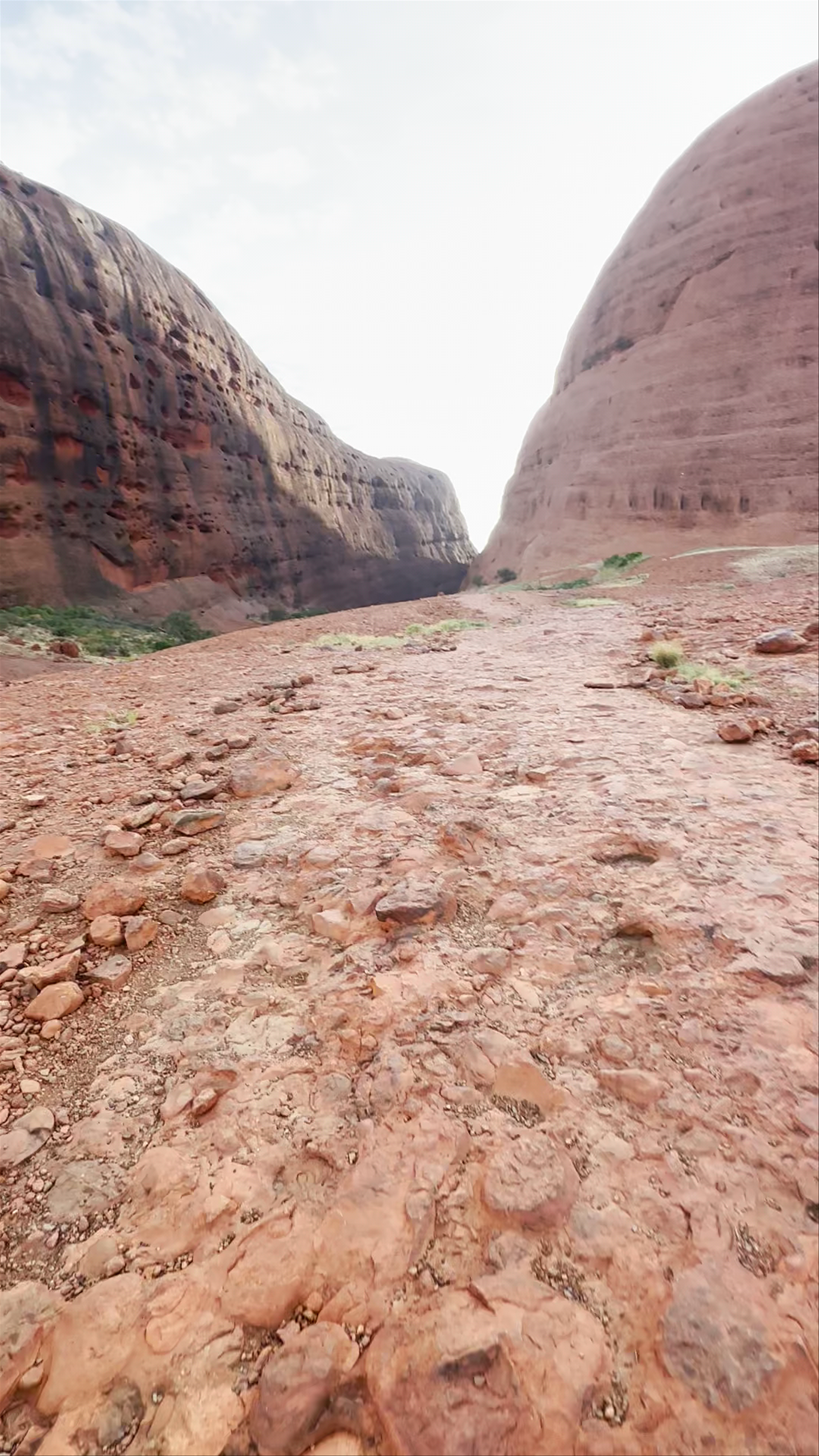 Kata Tjuta / Mount Olga