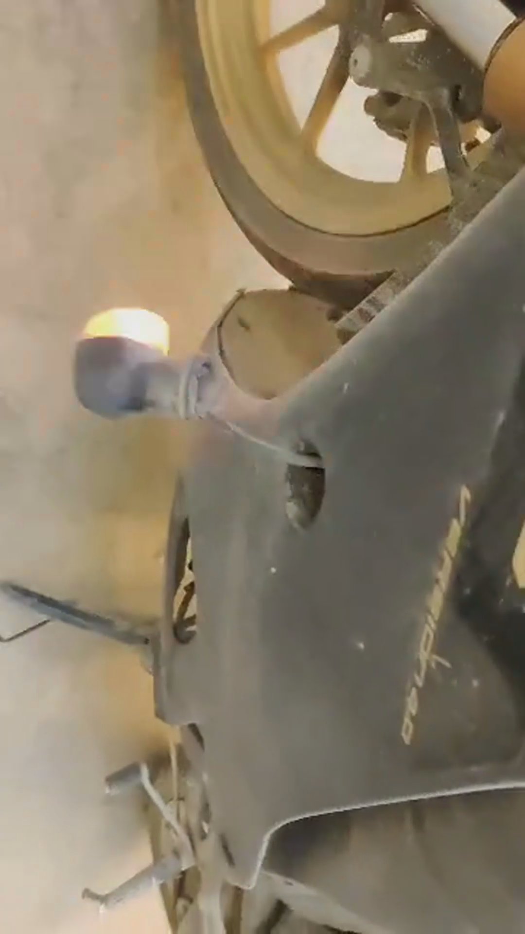 Walk-around video thumbnail