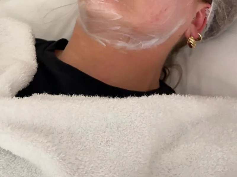 Clarins instore Facial Treatment