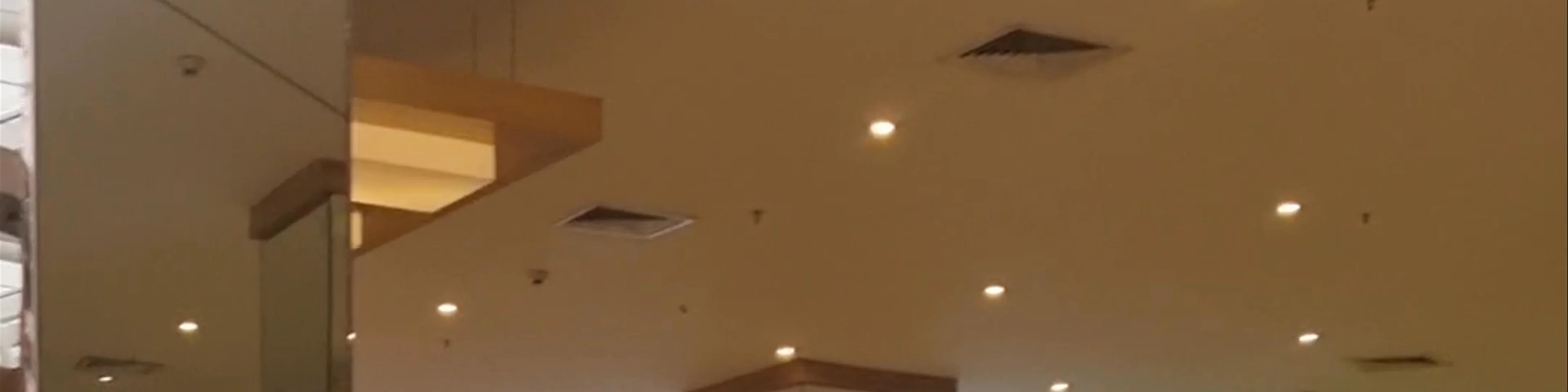 Food Court - PHOENIX MARKETCITY