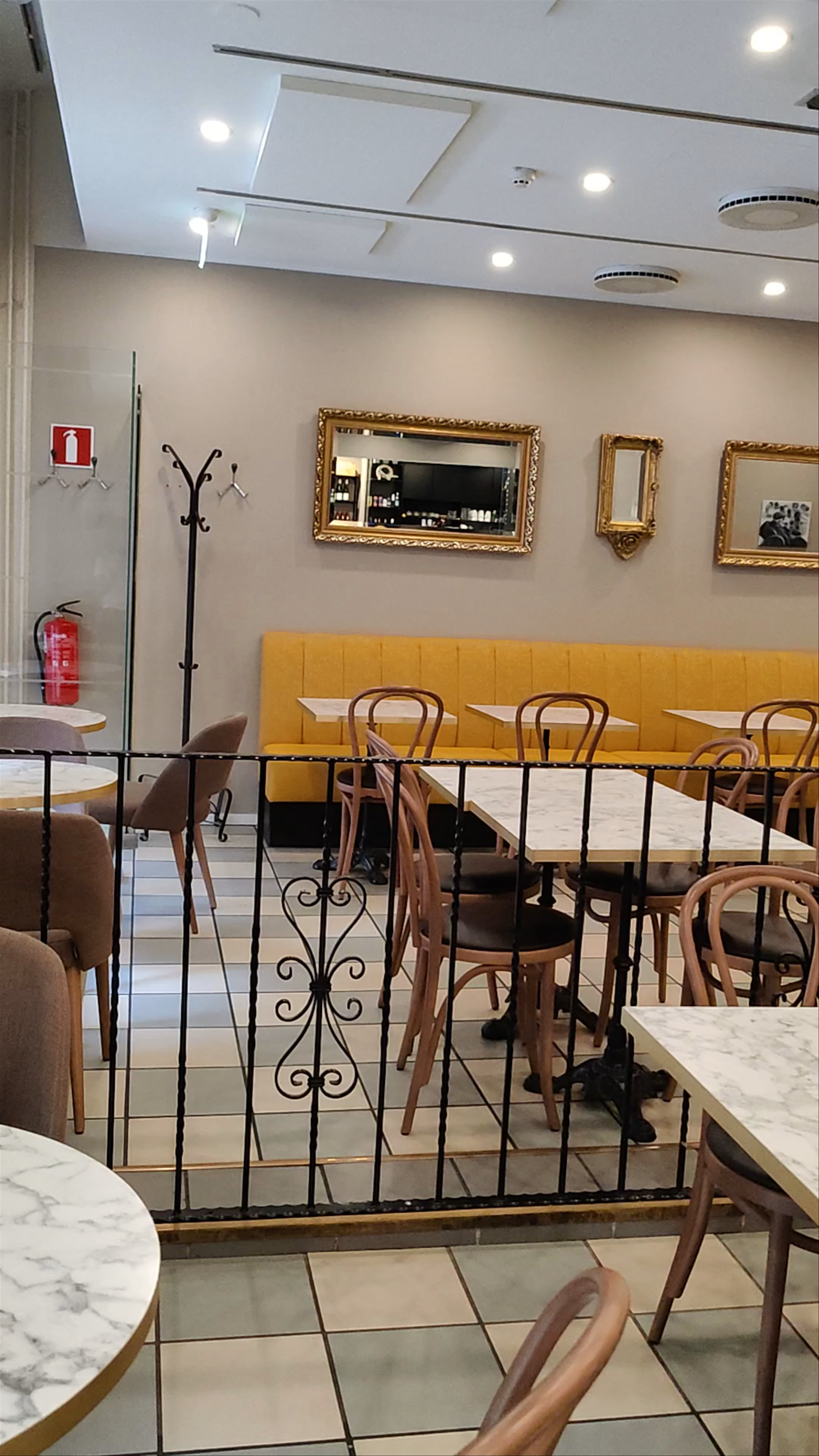 Ravintola Café Briossi: Cozy Finnish Café Haven in Helsinki