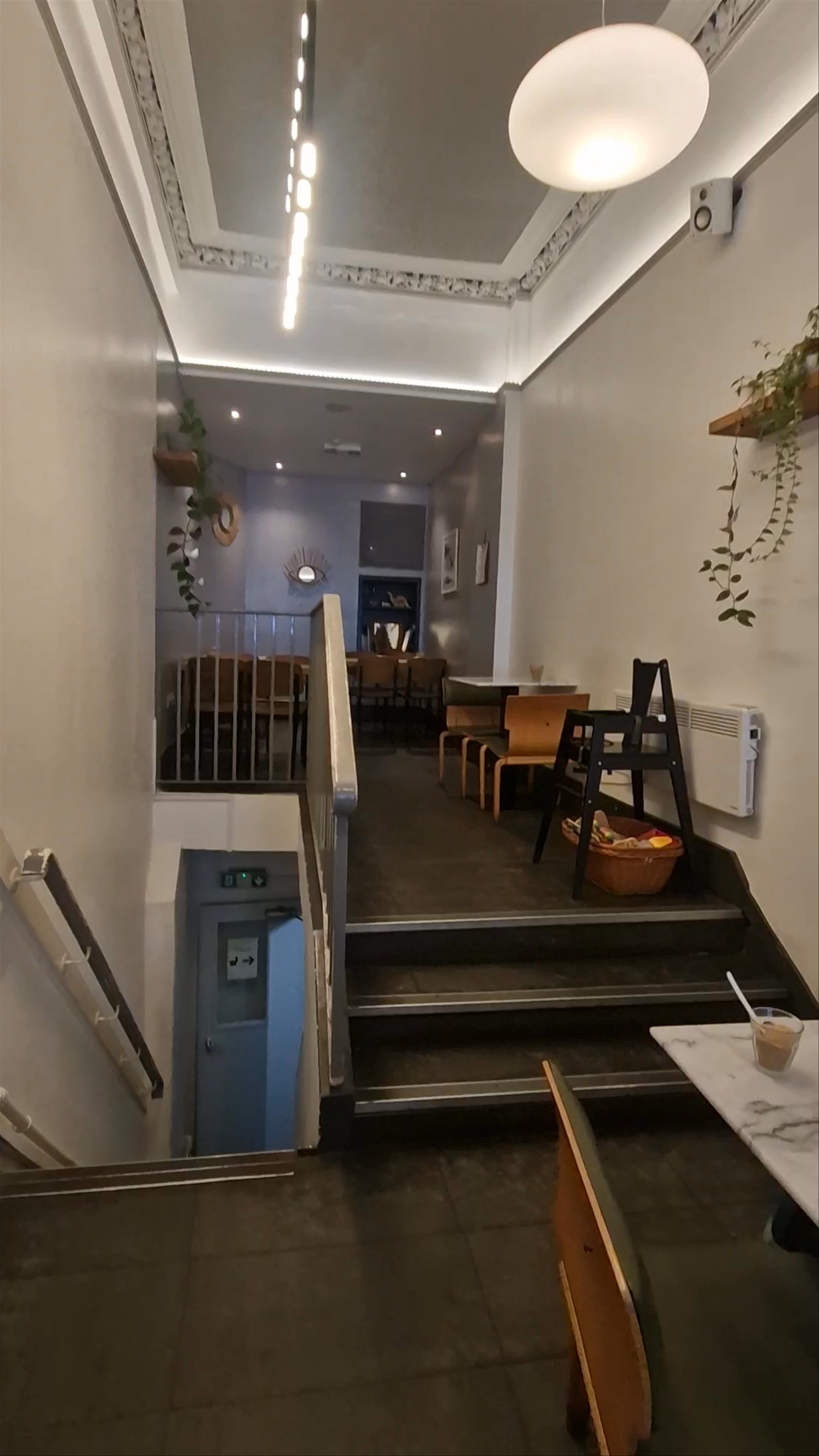 Fauna Coffee Shop