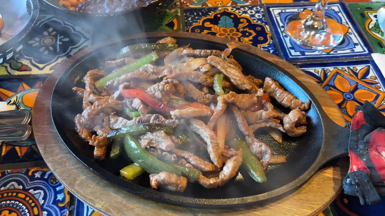 Mexico Mi Amor - Sizzling steak fajitas - Desserts Near Me - Dumont, New Jersey