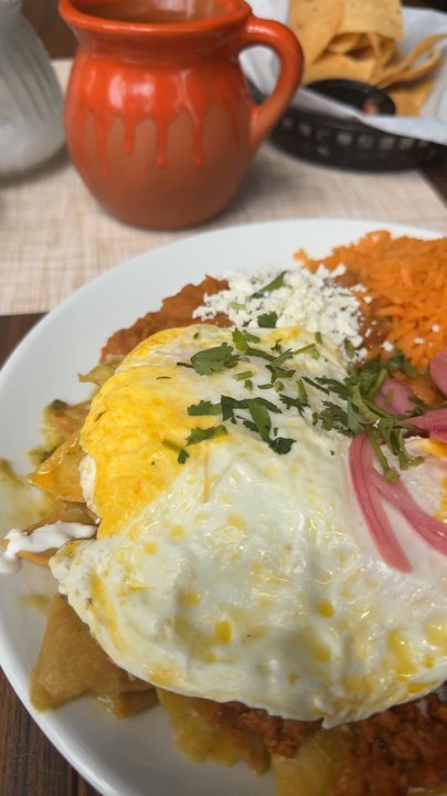 Fire Up Grill - Chilaquiles de bandera con chorizo - Bars Near Me - Riverside, California