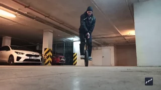 riu submission: Kneebounce 180