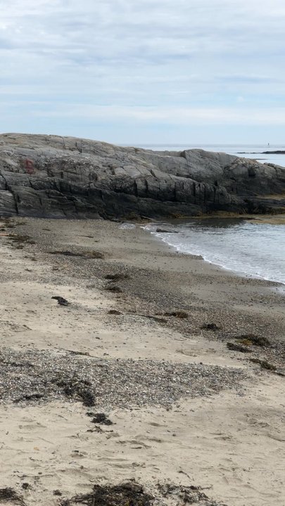 Land's End Beach - Beaches Near Me - Harpswell, Maine