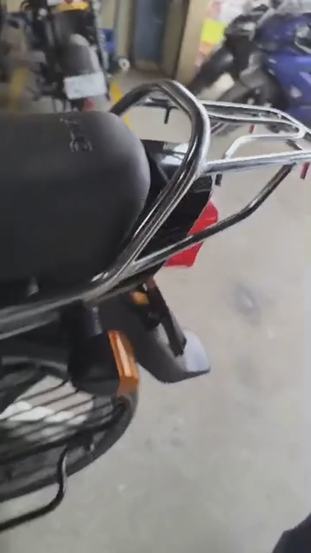 Walk-around video thumbnail