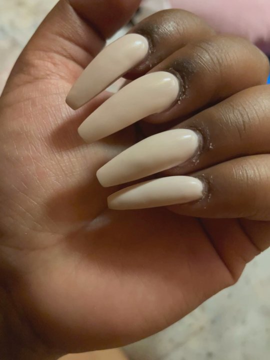 Avalon Nail & Spa - The cuticle area was not filed down, the acrylic is lumpy. It was supposed to be a coffin shaped, my nails were all different sizes - Nail Salons Near Me - Everett, Washington