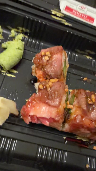 Kusshi - Surf N Turf Roll - Sushi Bars Near Me - Reston, Virginia