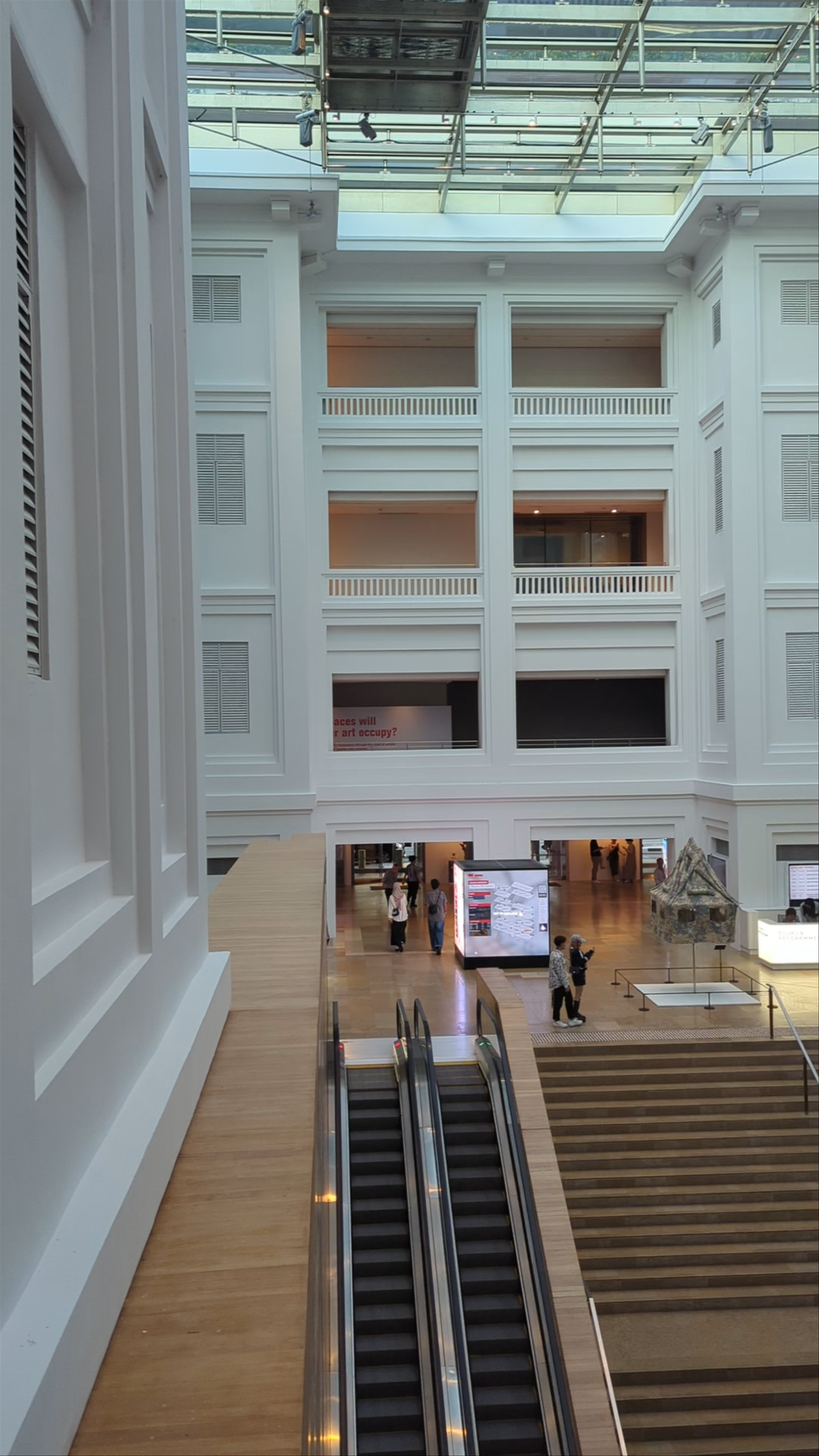National Gallery Singapore: A Harmonious Blend of Heritage and Contemporary Art
