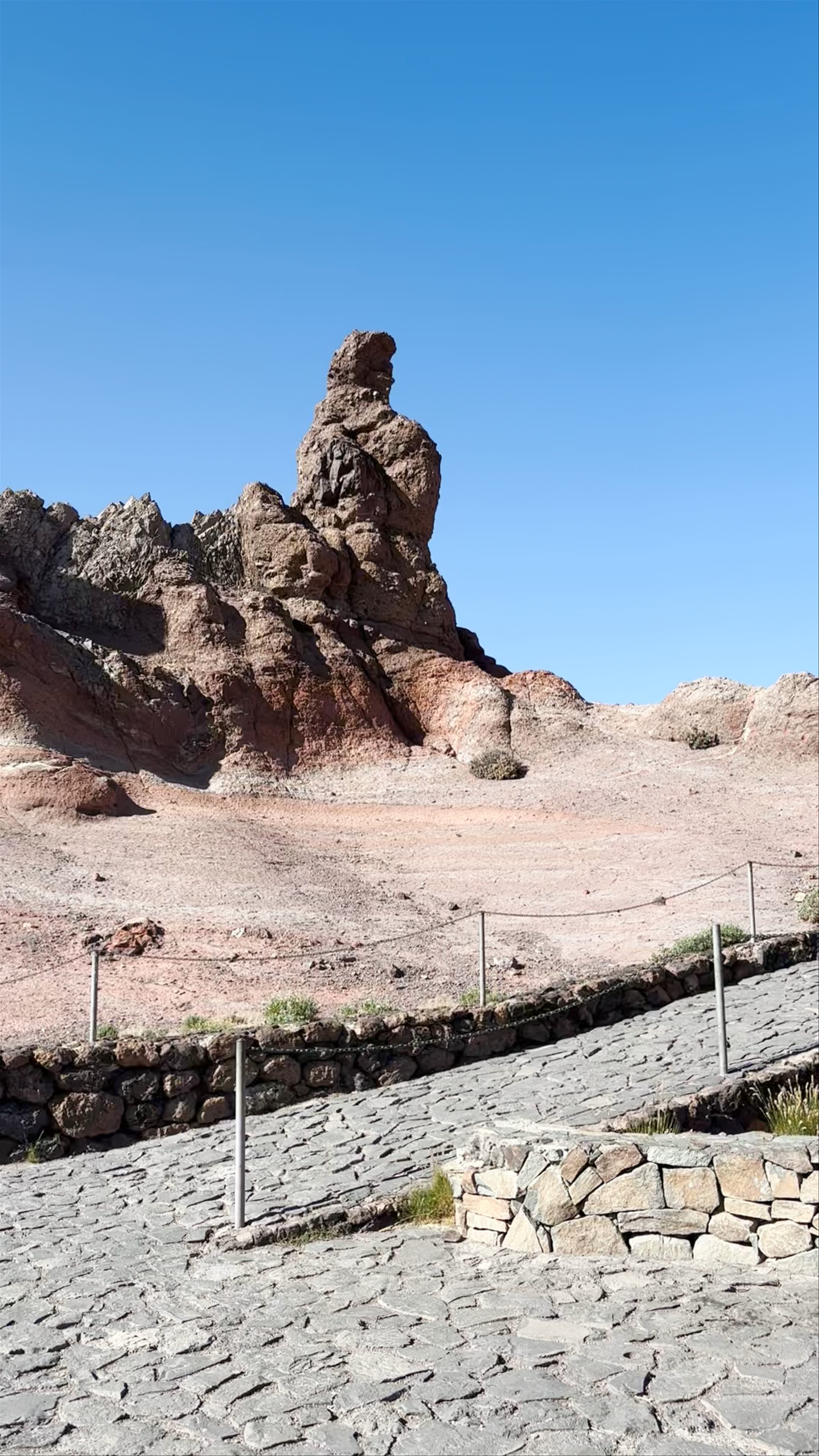 Mirador de La Ruleta: Breathtaking Views Over Tenerife's Volcanic Landscape