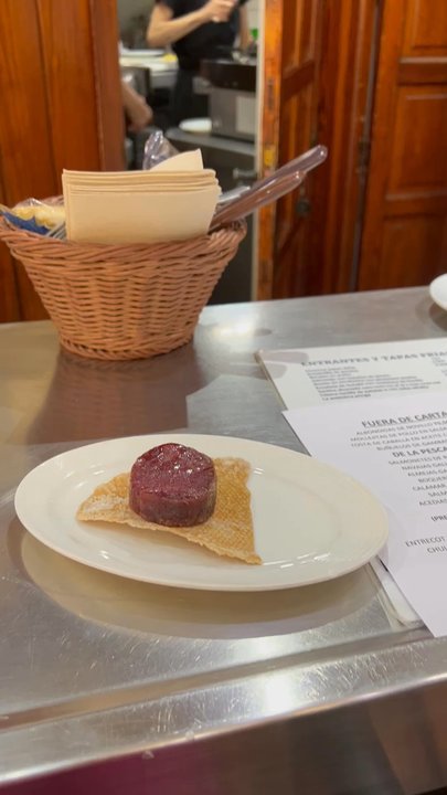 Bodeguita Romero - So delicious and cheap!!!! I would definitely recommend the tapas me and my boyfriend lovedddddd and good drinks go!!!! - Spanish Near Me - Seville, SE