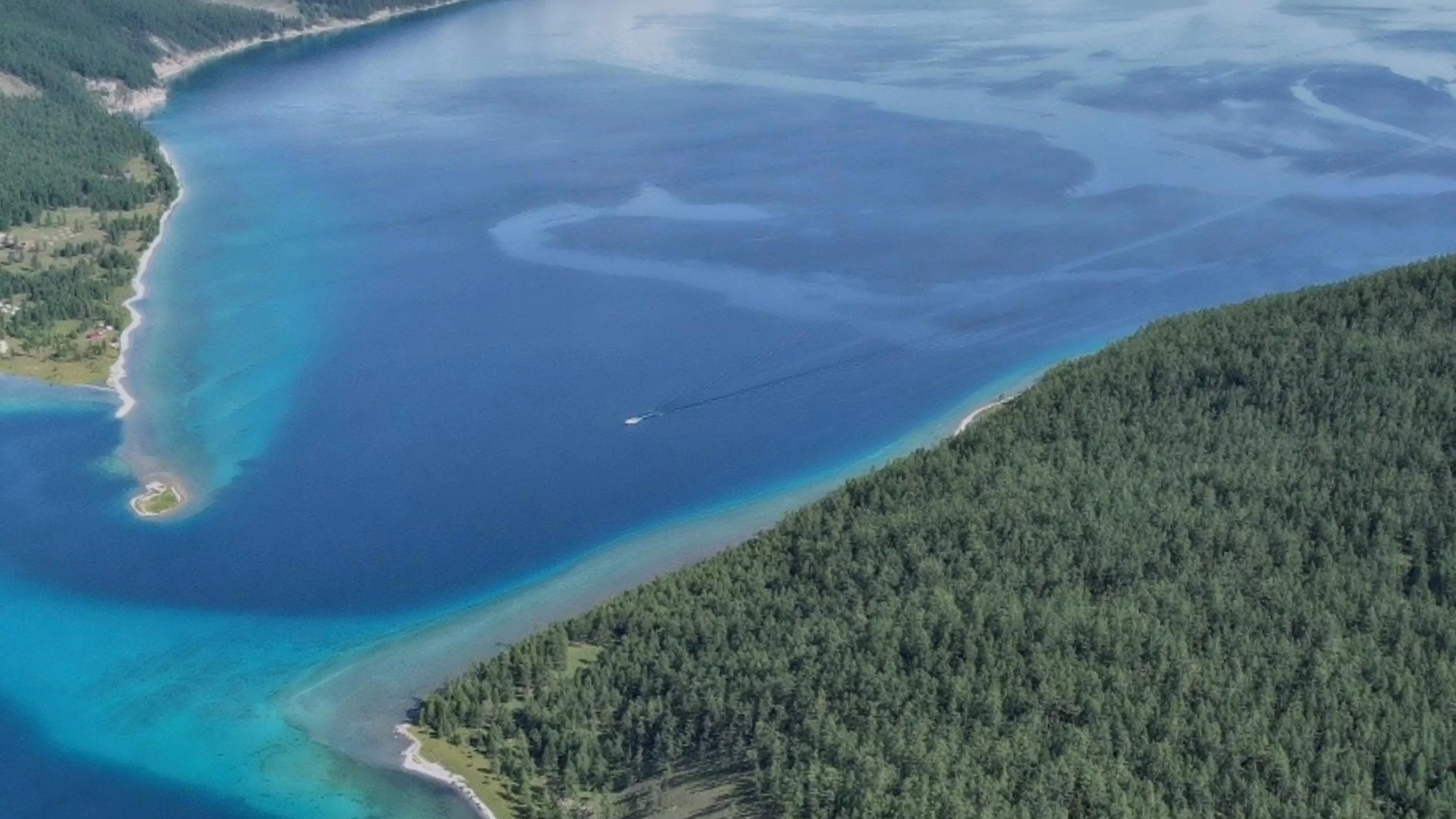 Dalai Eej Resort aerial view