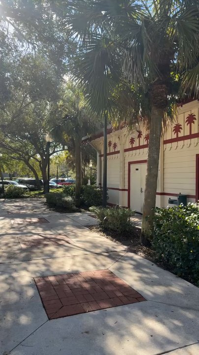 Seeds Cafe - Cafes Near Me - Royal Palm Beach, Florida