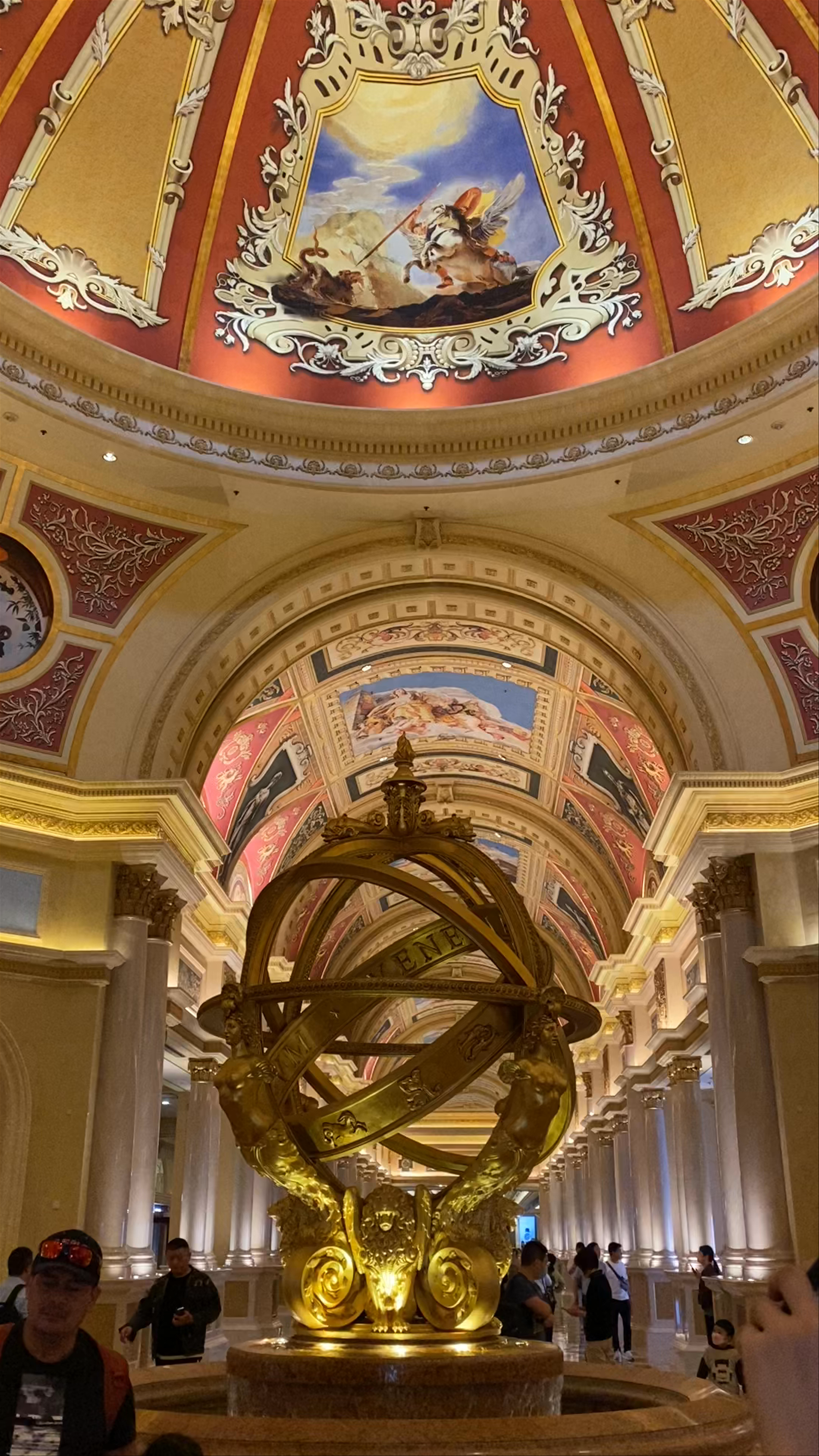 Venetian Macao Casino: Luxurious Grandeur and Artistic Splendor