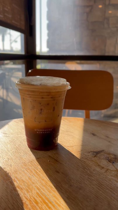 Starbucks - Coffee & Tea Near Me - El Segundo, California
