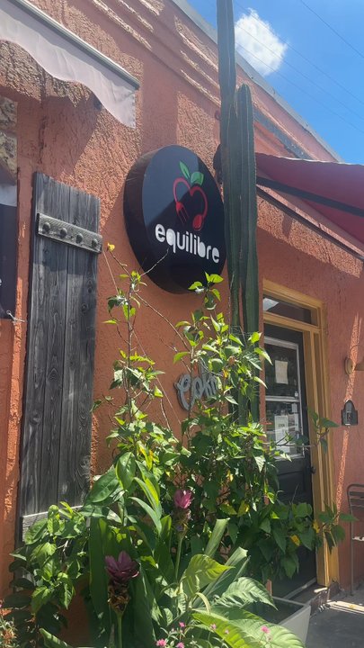 Equilibre - Outside sign - Juice Bars & Smoothies Near Me - Orlando, Florida