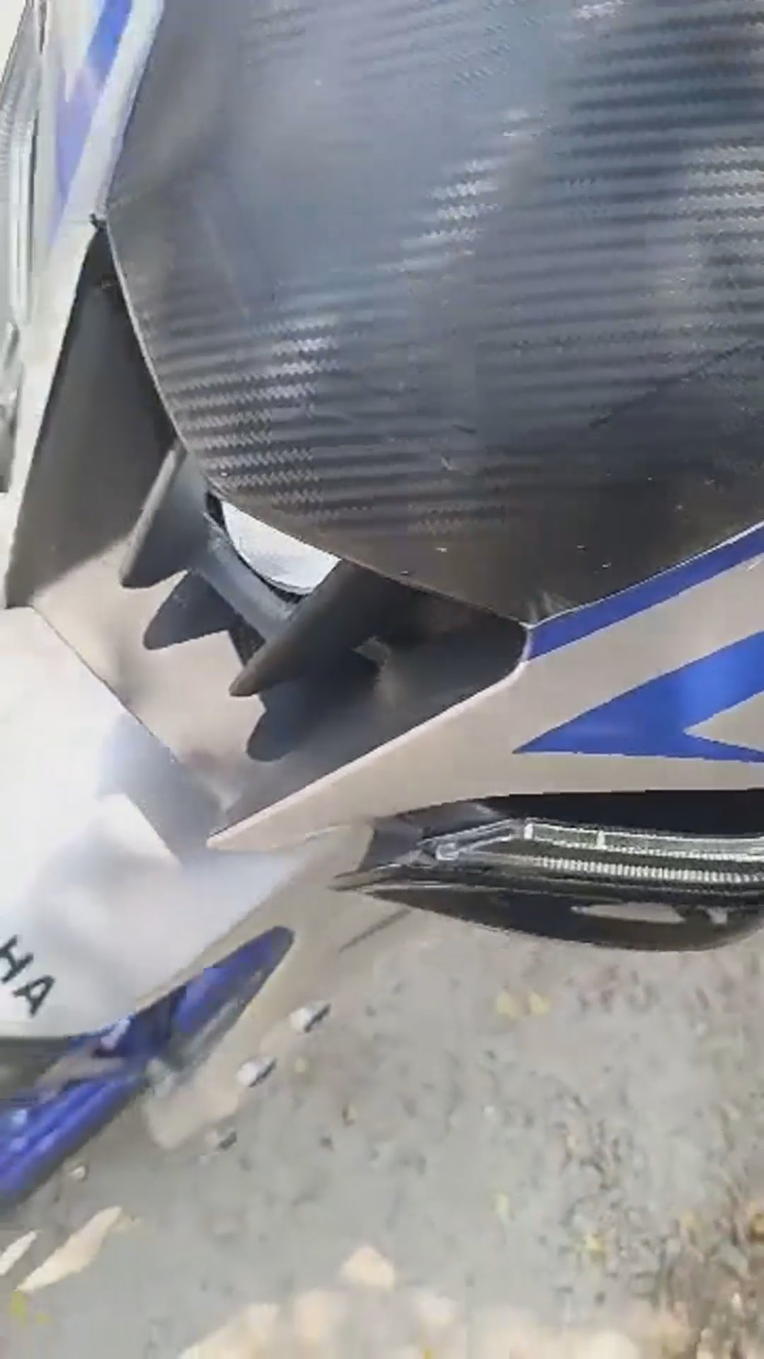 Walk-around video thumbnail