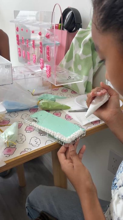 Lumee - Arts & Crafts Near Me - Pasadena, California