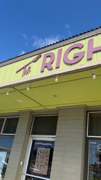 The Right Slice - Blueberry pina colada and chocolate coconut macnut!! Definitely found the right slice - Desserts Near Me - Kalaheo, Hawaii