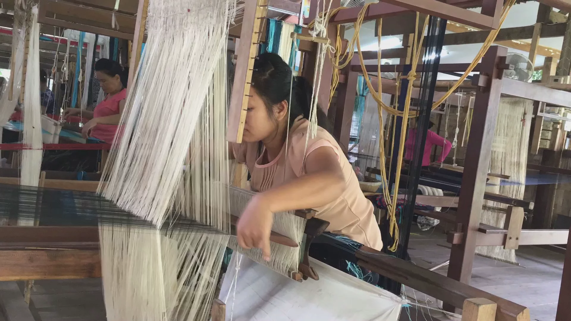 Making silk at Ock Pop Tok