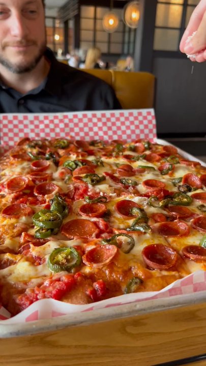 Bar Lino Ristorante - Grandma Pepperoni MVP Pizza - Italian Near Me - Johnston, Rhode Island