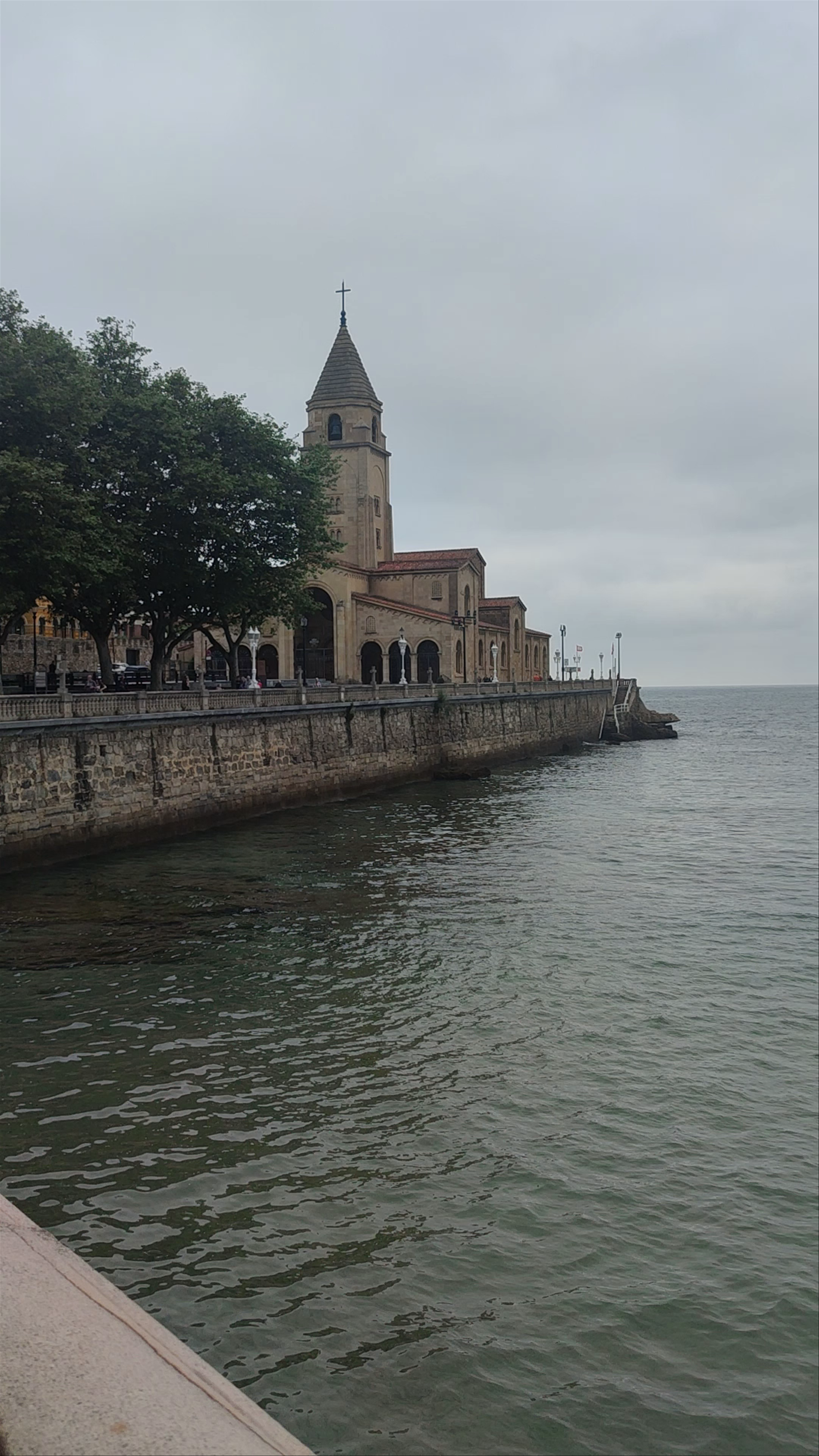 Iglesia de San Juan Bautista de Cenero