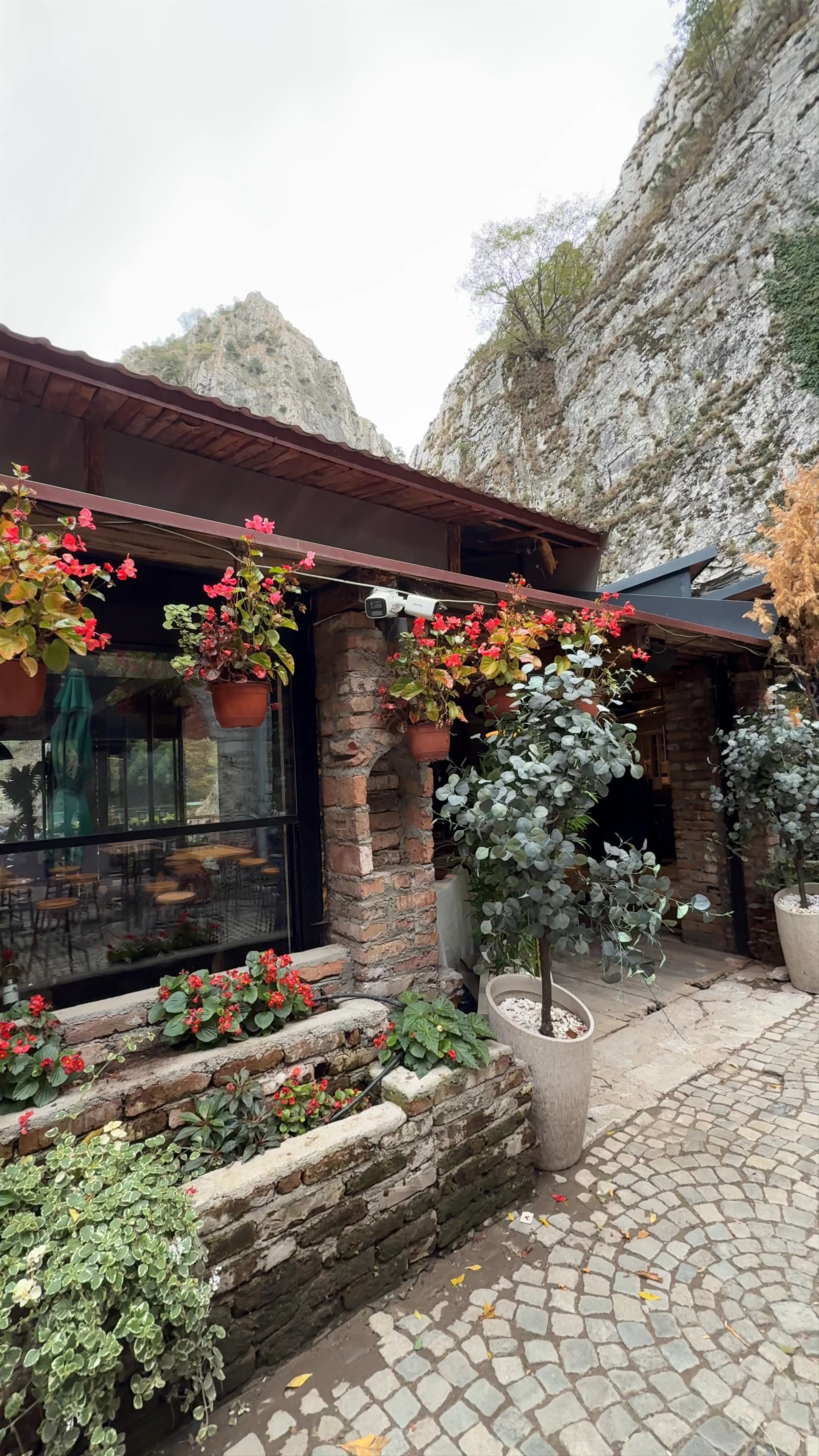 Canyon Matka Hotel & Restaurant