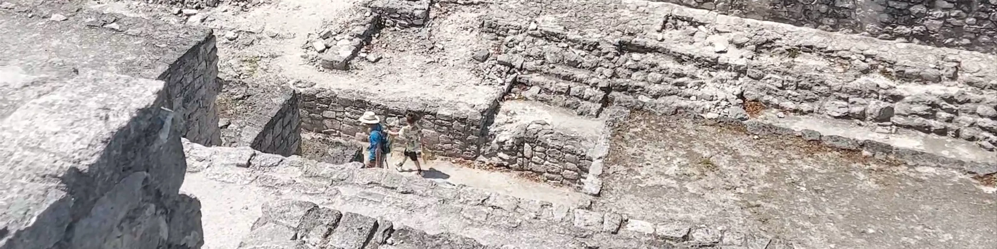 Estructura 2 Calakmul