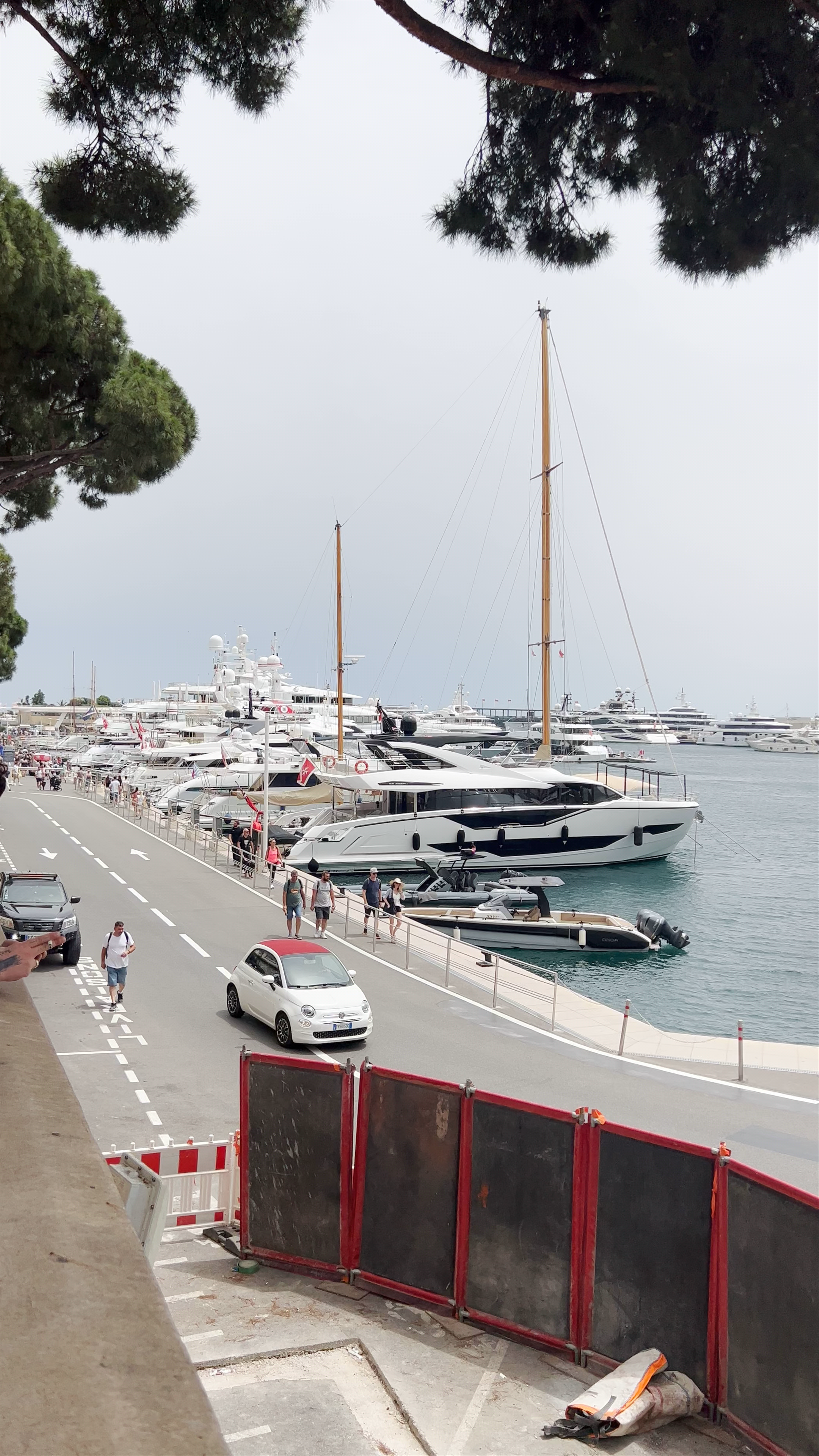 Port Hercule: Glamorous Marina Life in Monaco