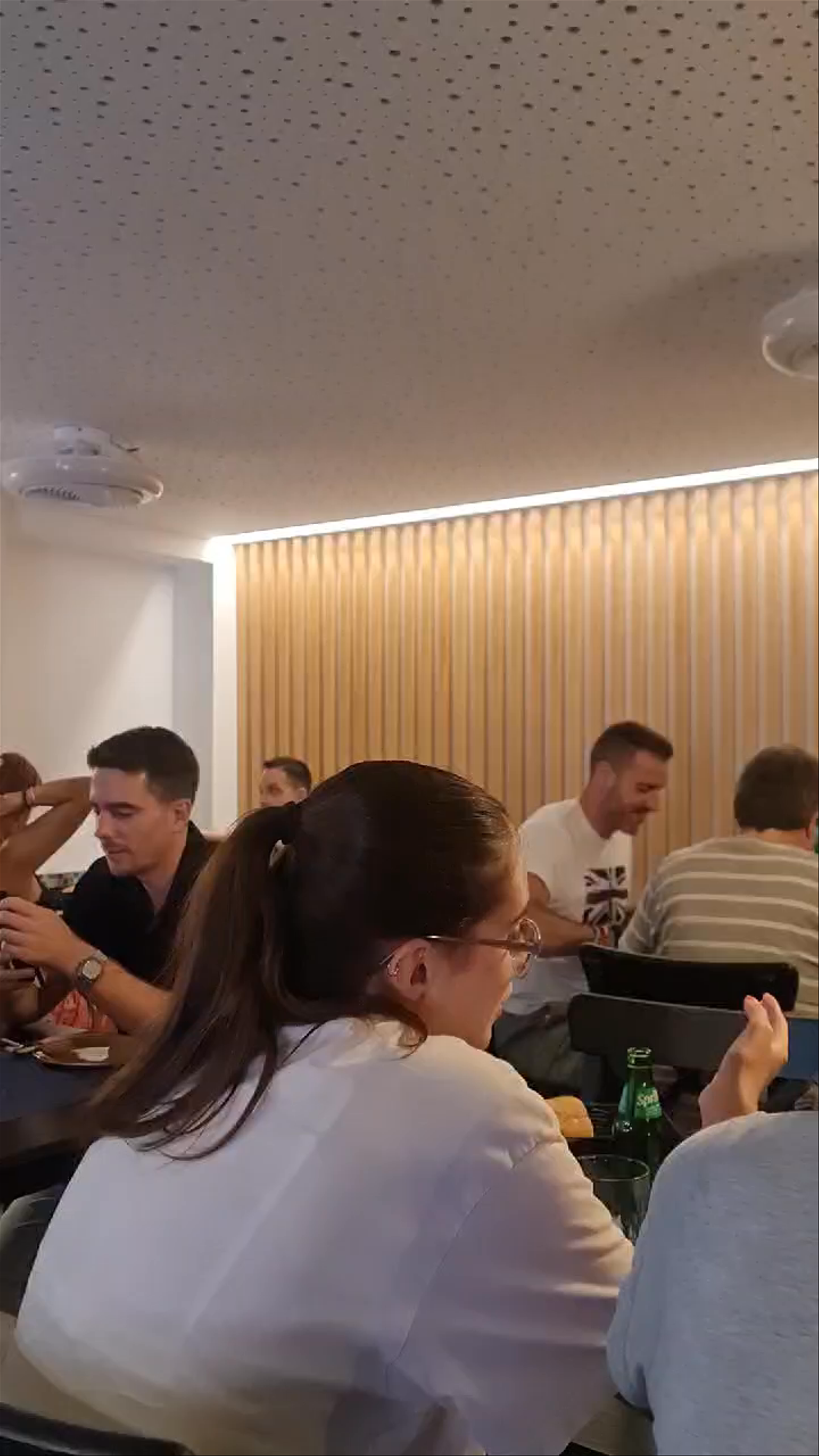 Restaurante Tapería El Bocatin de Engraci: Vibrant Dining in Santomera