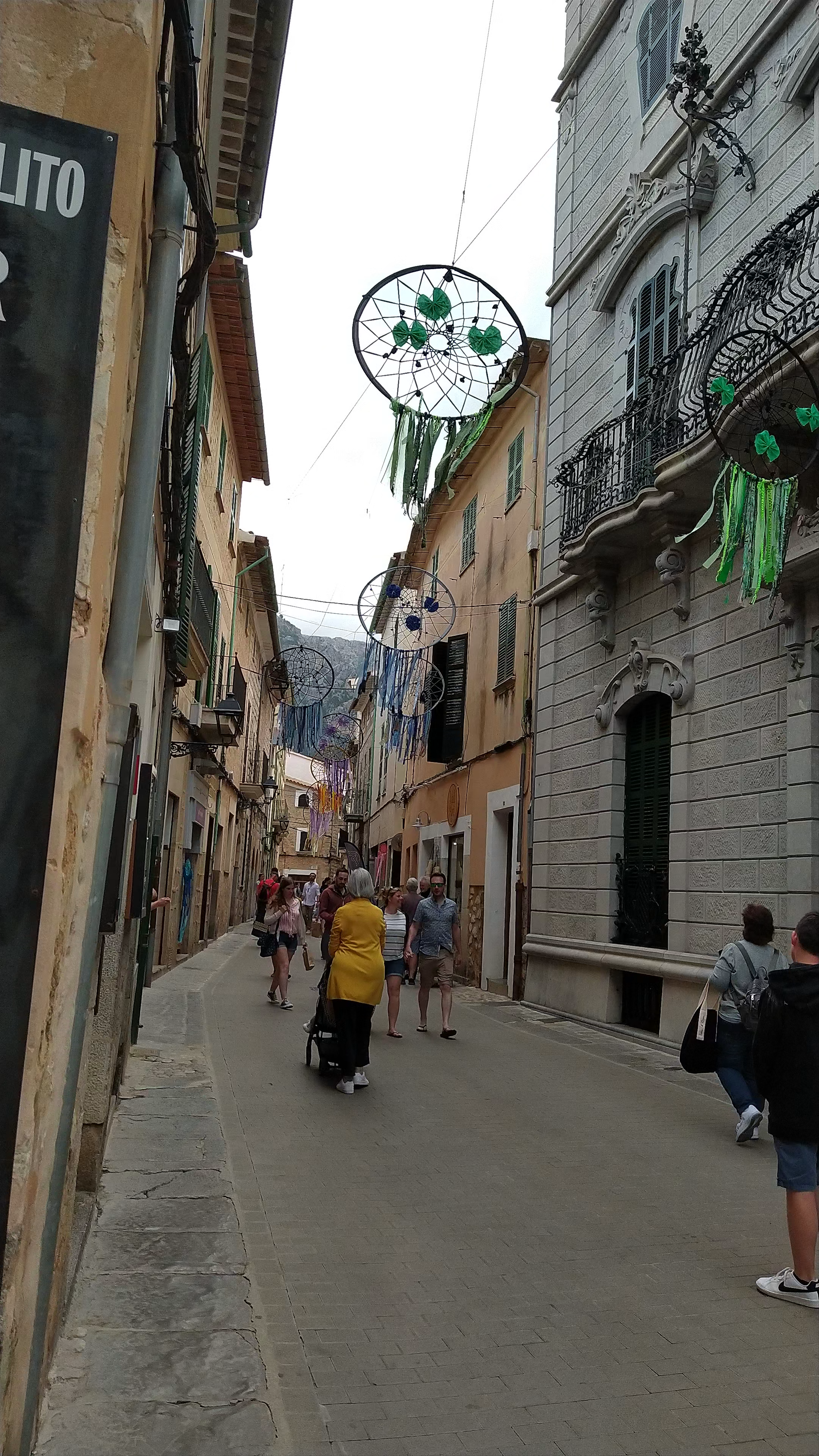 Charming Streets of Sóller, Mallorca: A Stroll Through Time