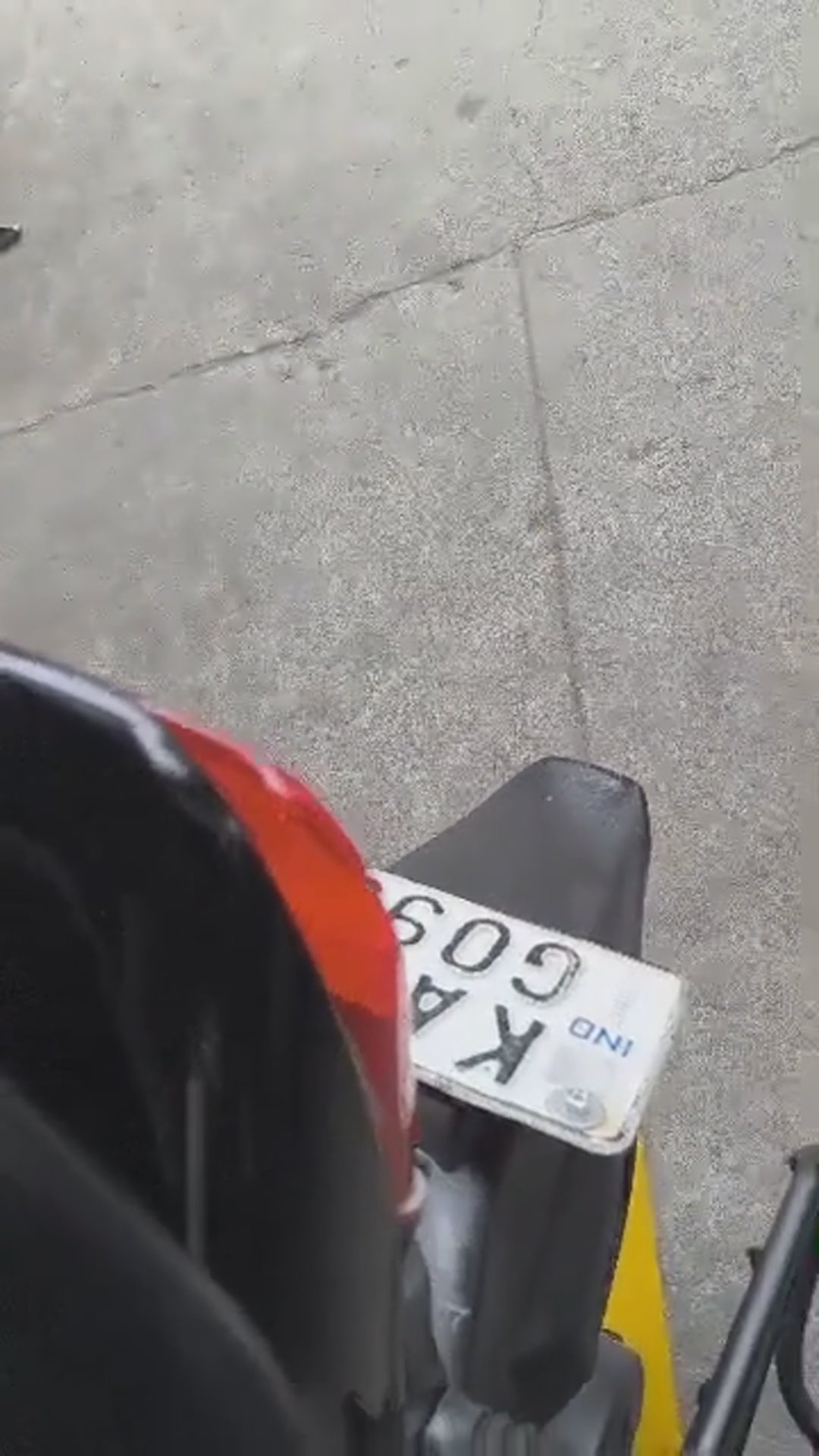 Walk-around video thumbnail