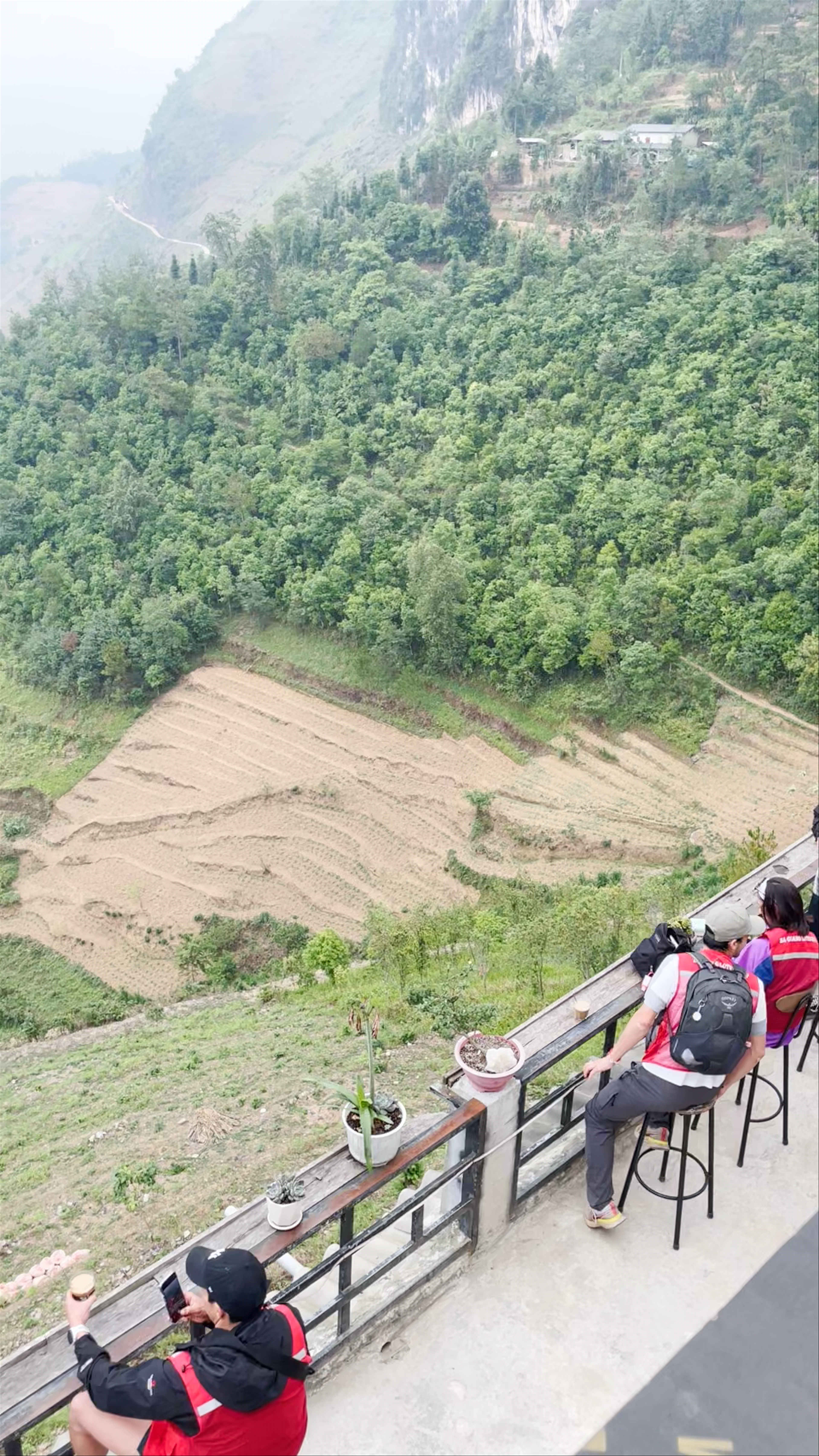 WINDY COFFEE - The Mong Home & Kitchen, Scenic Hillside Views in Đồng Văn, Vietnam