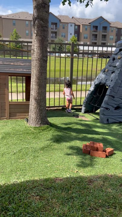 Sycamore Coffee - Outside play are for kids - Desserts Near Me - Magnolia, Texas