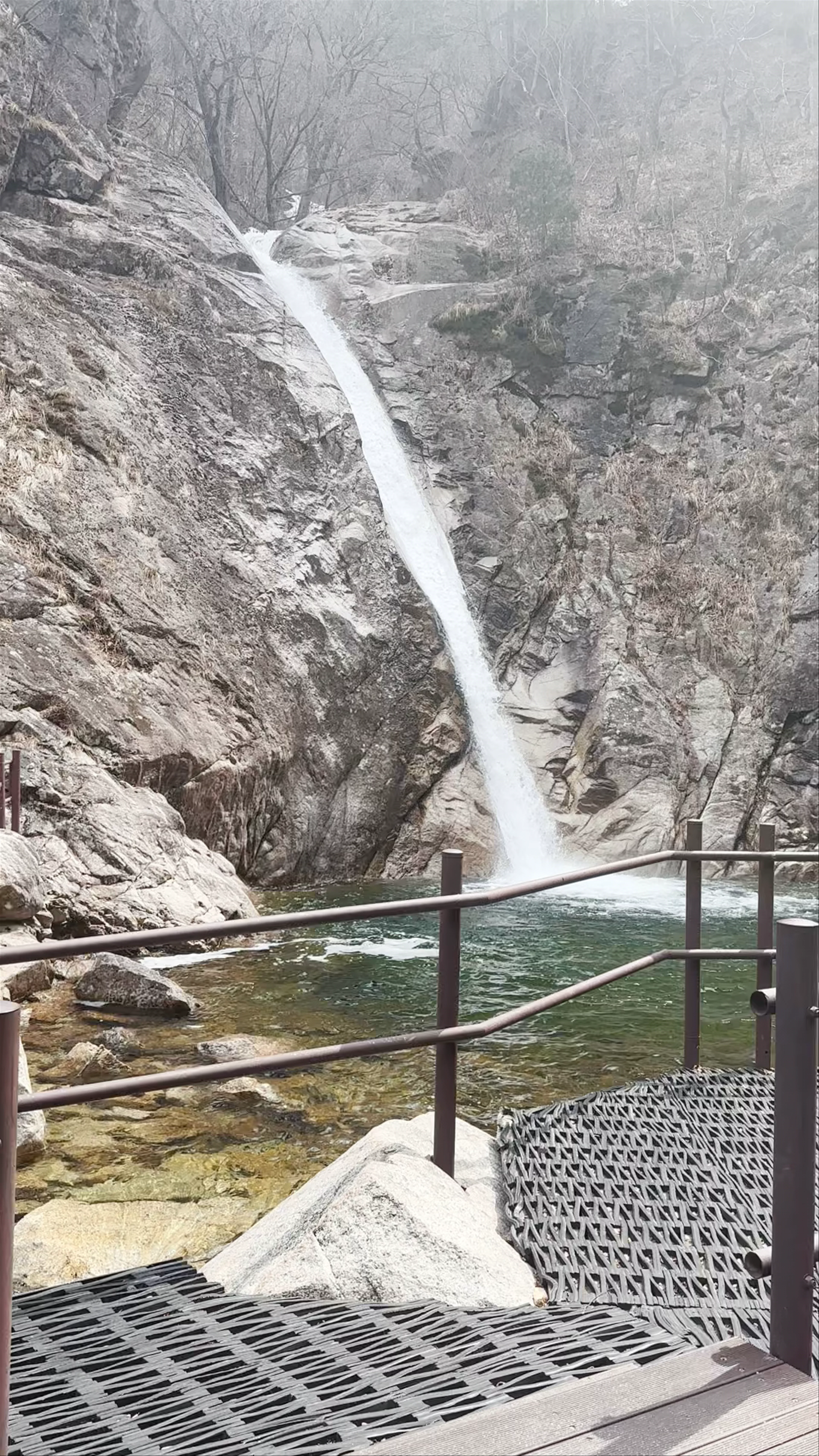Biryong Falls, Seorak-dong