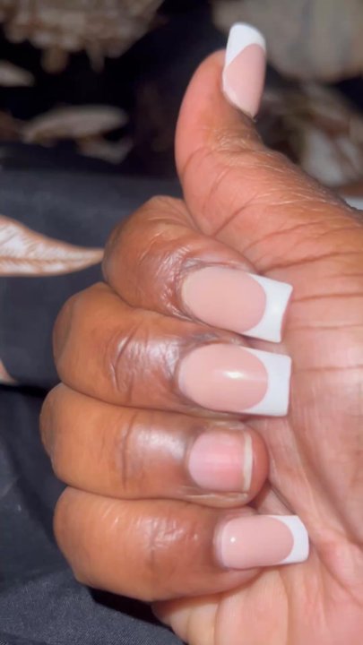Moriah II Nails & Spa - Your nail should not come off in a week of the service this just a way to get your money to keep you coming back it's so sad - Nail Salons Near Me - Phoenix, Arizona