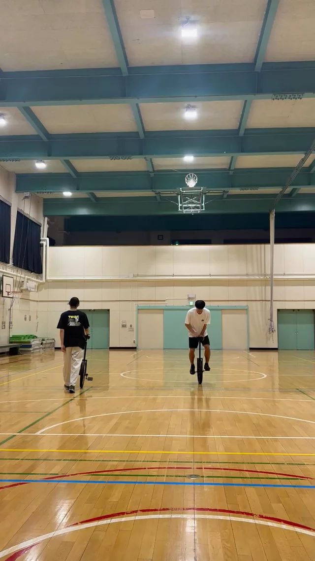 riu set: roll combo ①