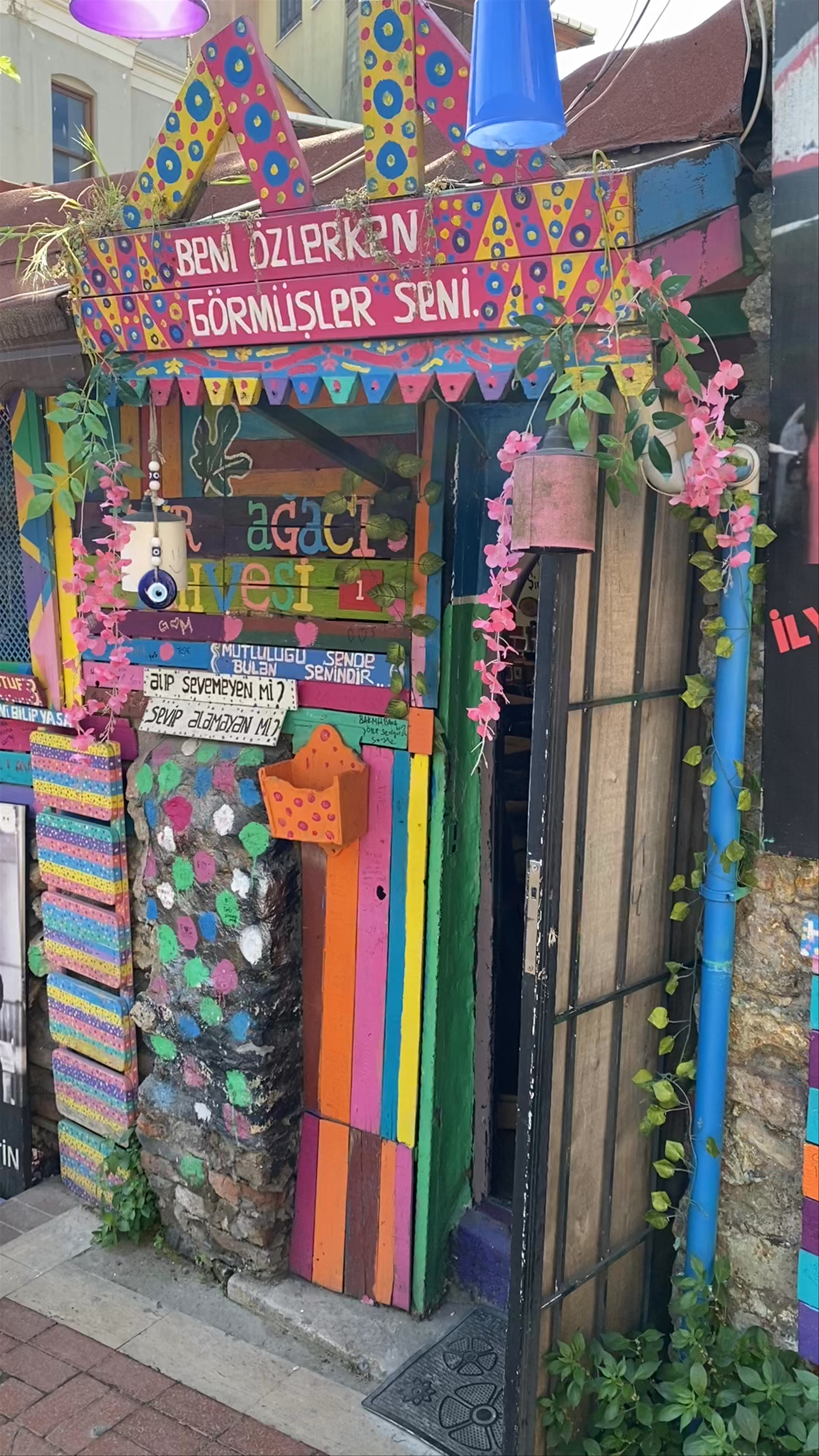 Colorful Charm of Balat's Renkli Merdivenler in Istanbul
