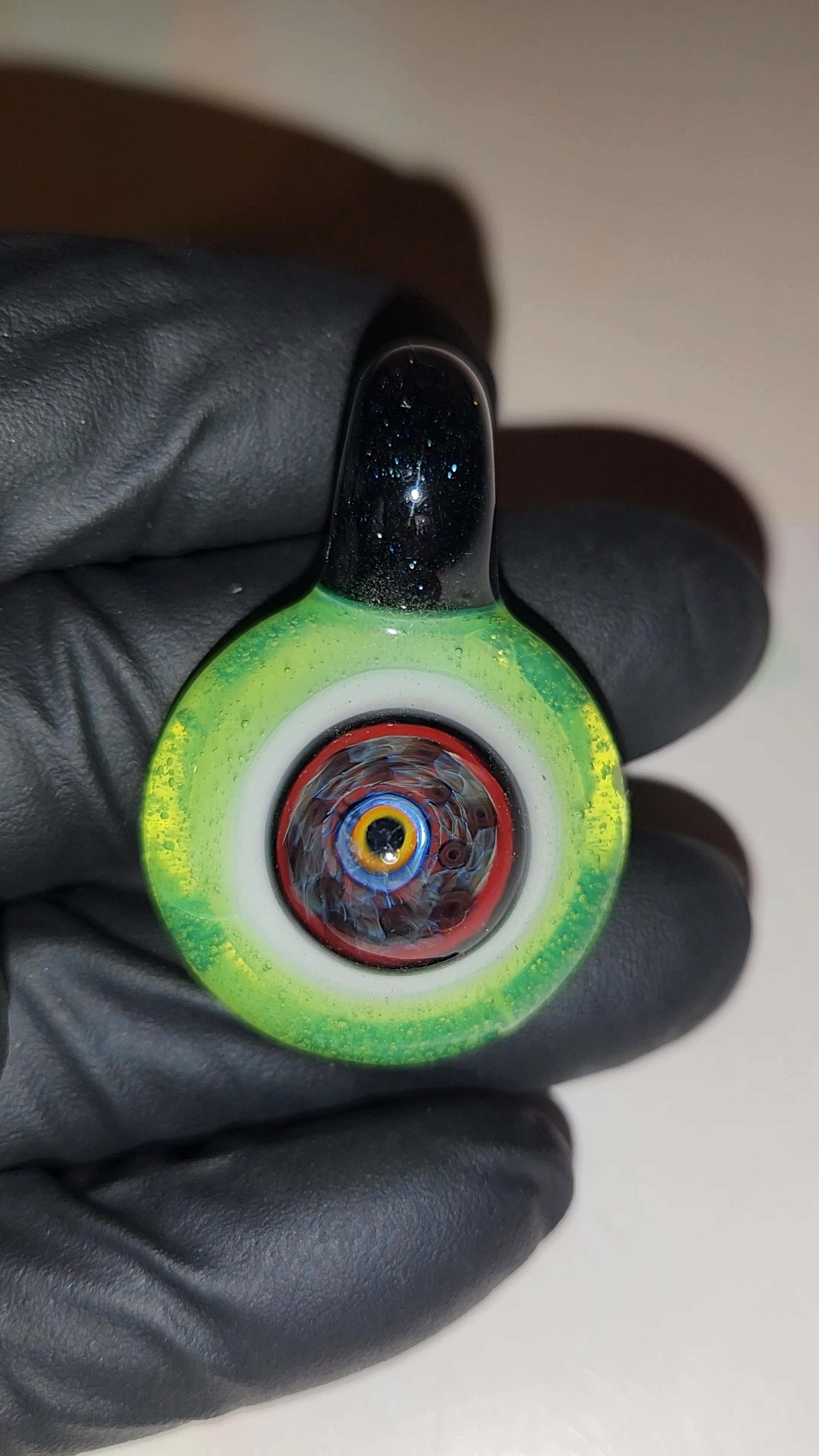 Preview pic of Mako eyeball pendant