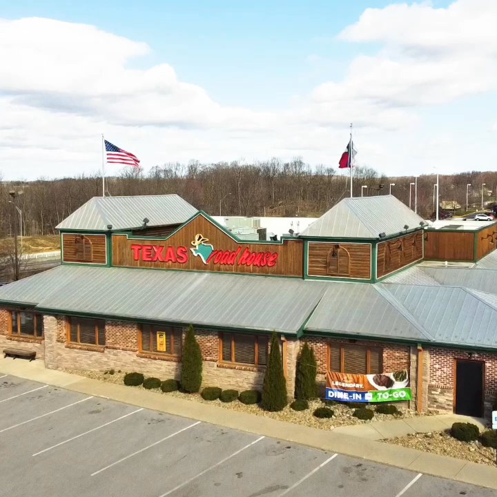 Texas Roadhouse - Outside - Steakhouses Near Me - Stow, Ohio